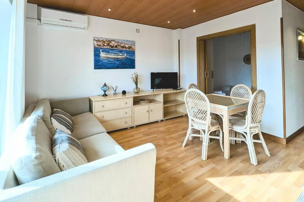 Apartamento Piscina En Platja Daro By Host&Joy Platja d'Aro Ngoại thất bức ảnh
